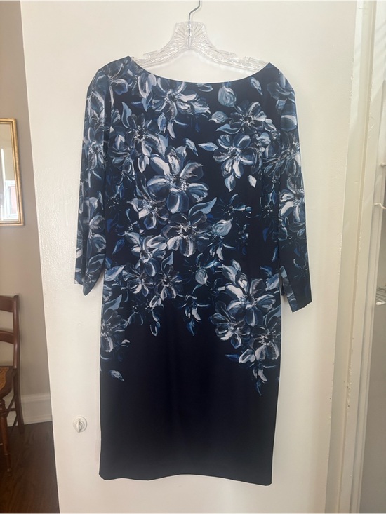 St. John Dresses & Skirts - St. John dress